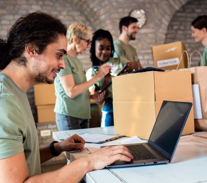 Child learning with a tablet in a rural area, reflecting the transformative impact of digital education promoted by the CADED foundation to close gaps and build a just future.